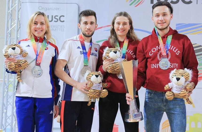 Might look fancy, but here’s the truth — I stood on this podium with Xanax in my system. <br><br> World Inter-Universities Championships 2019, 3000m